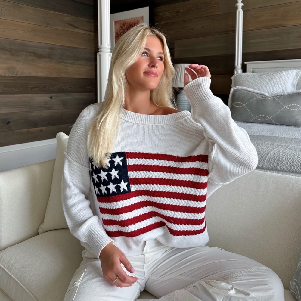 NWT white knit flag sweater pullover! 🤍🇺🇸